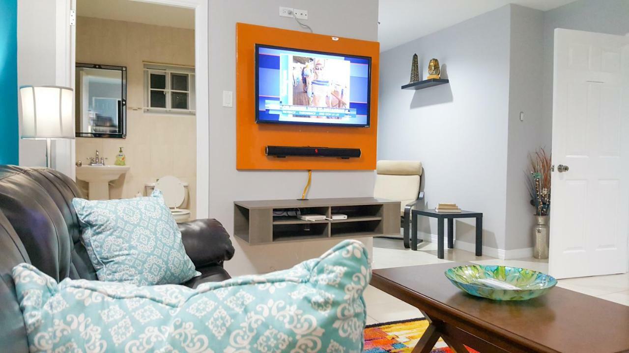 Donhead New Kingston Apt 3 Extérieur photo